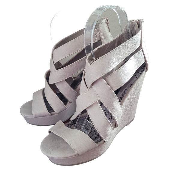 Material Girl Maxel Beige Strappy Wedges Size 7 - Picture 4 of 13